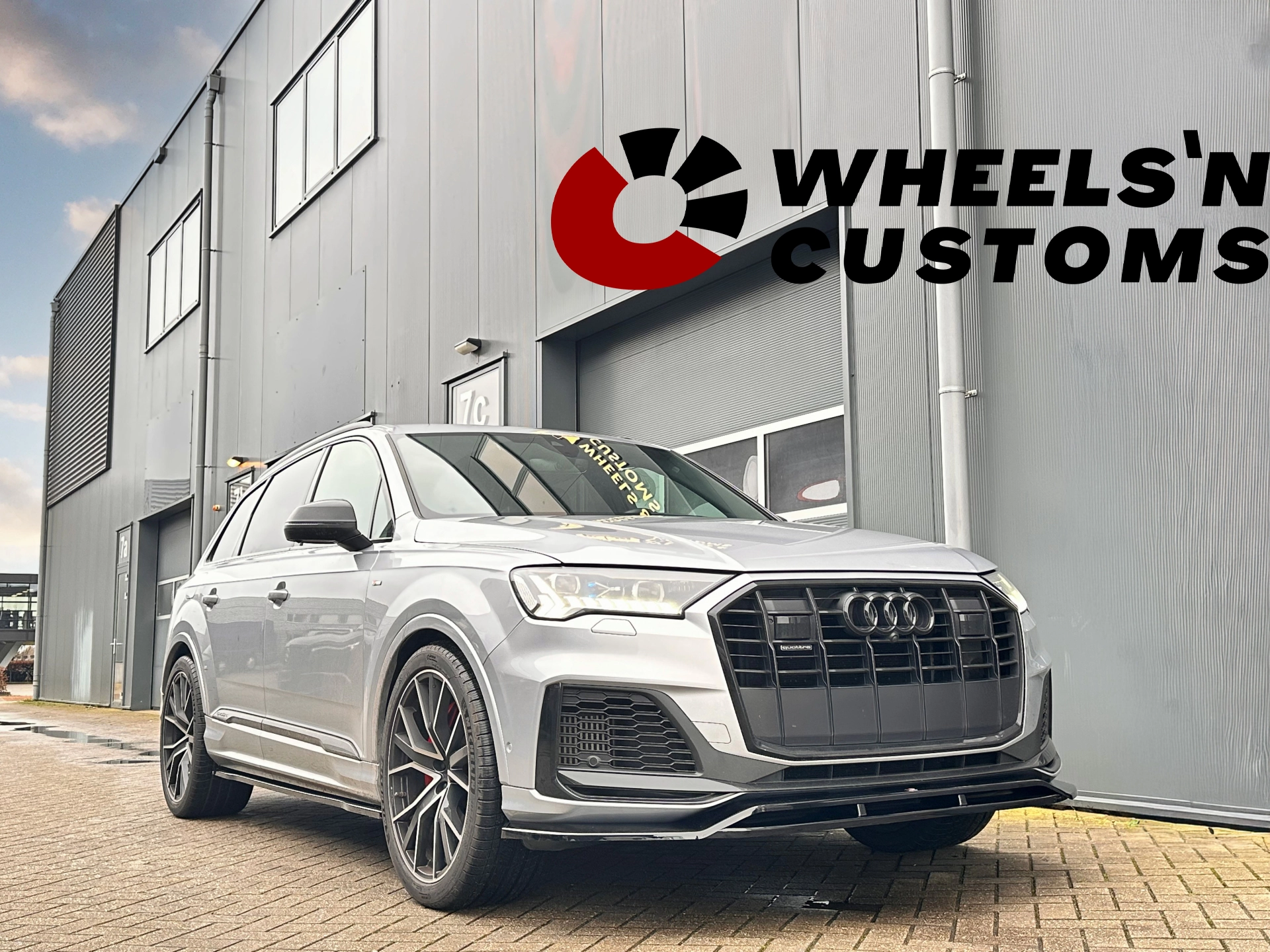Front Splitter Audi SQ7 /Q7 S-Line Mk2 (4M) Facelift  / Bumper Lip Side Skirts Diffusers Audi SQ7 + S-Line Mk2 (4M) Facelift