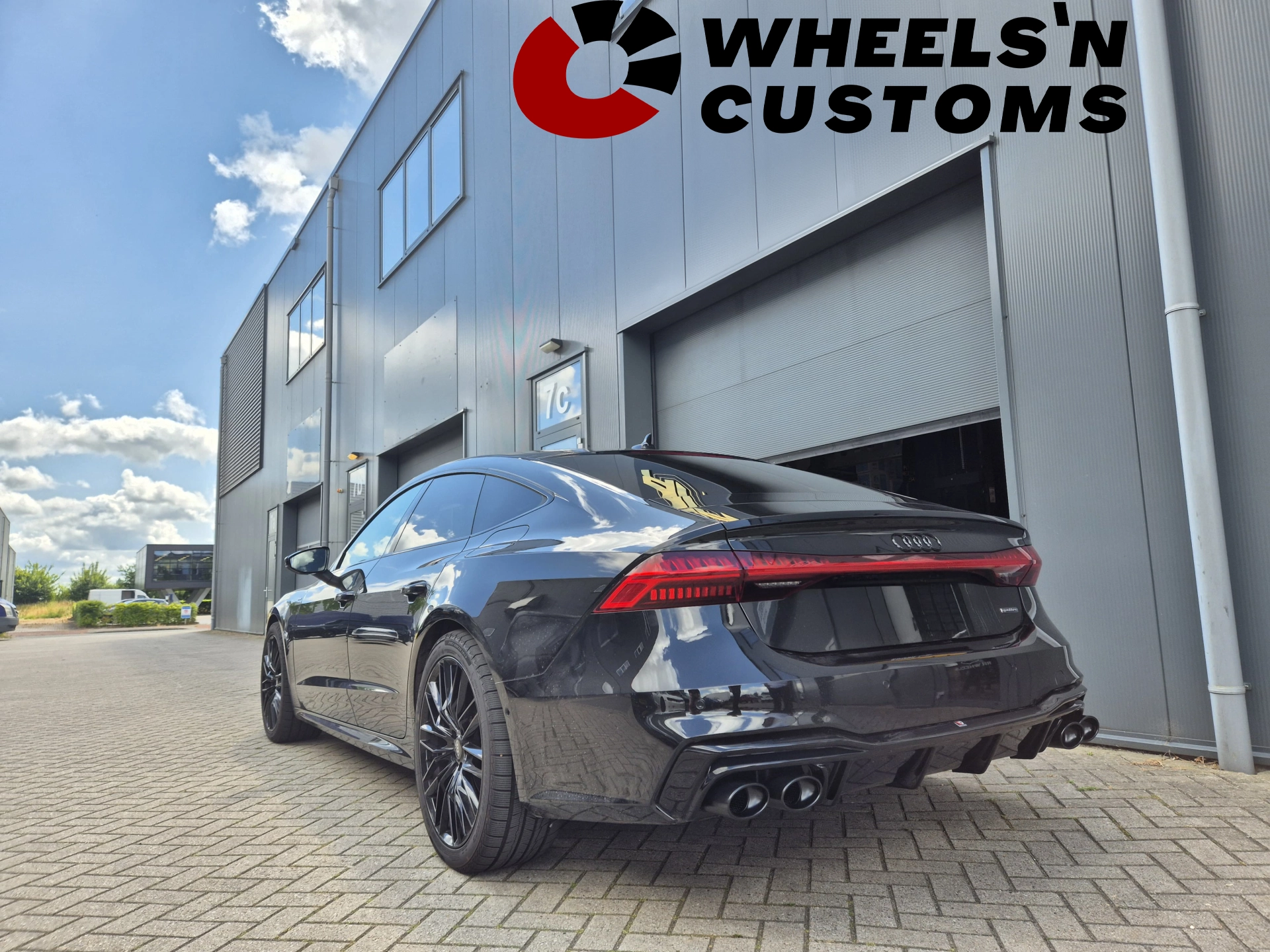 Audi A7 C8 voorzien van Maxton Design diffuser