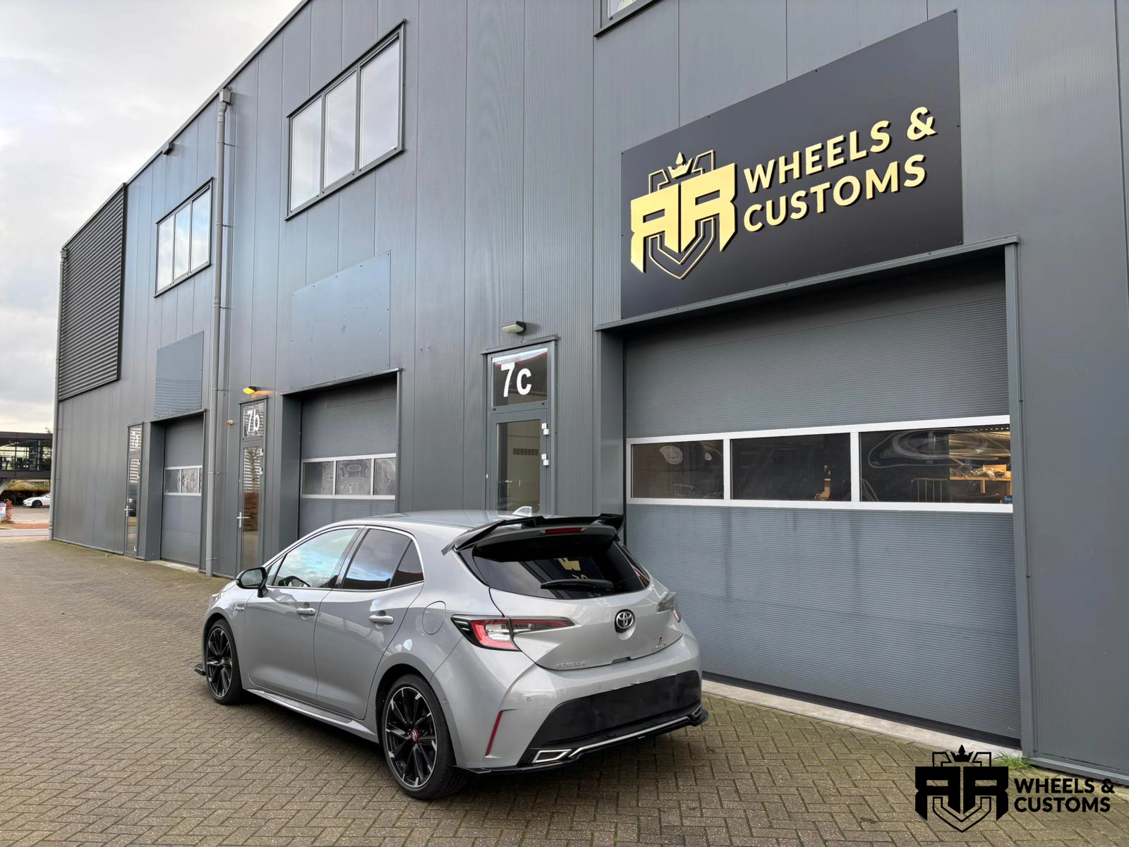 Toyota Corolla voorzien van Maxton Design Onderdelen