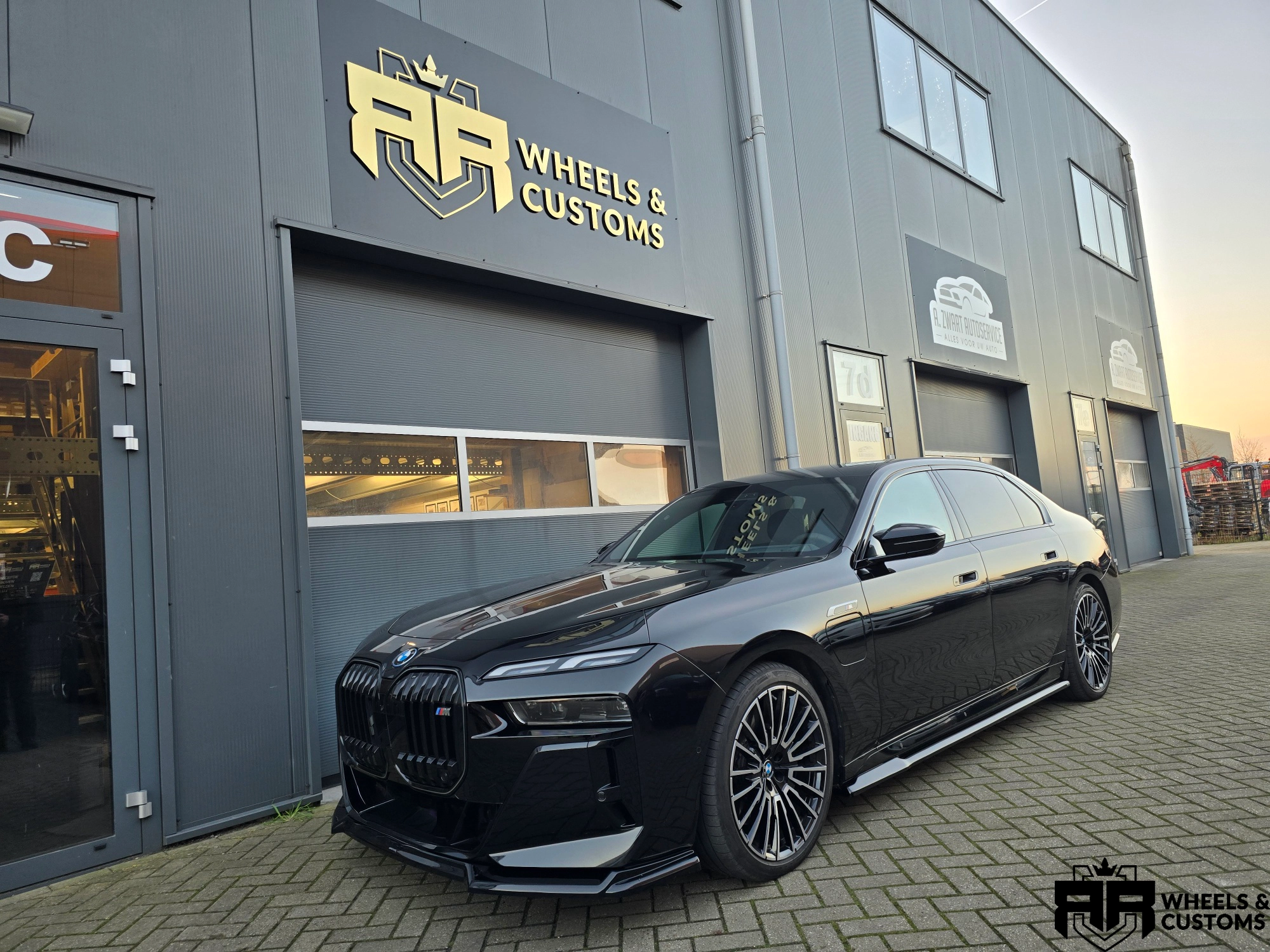 BMW 7-Serie G70 Voorzien van Maxton Design onderdelen