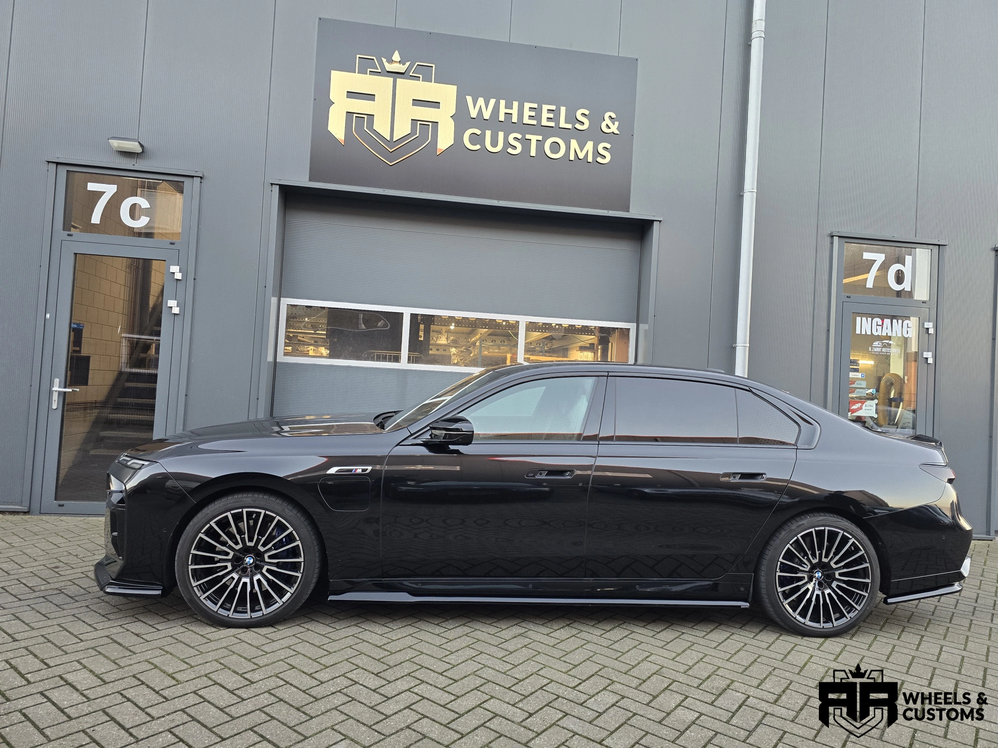 BMW 7-Serie G70 Voorzien van Maxton Design onderdelen