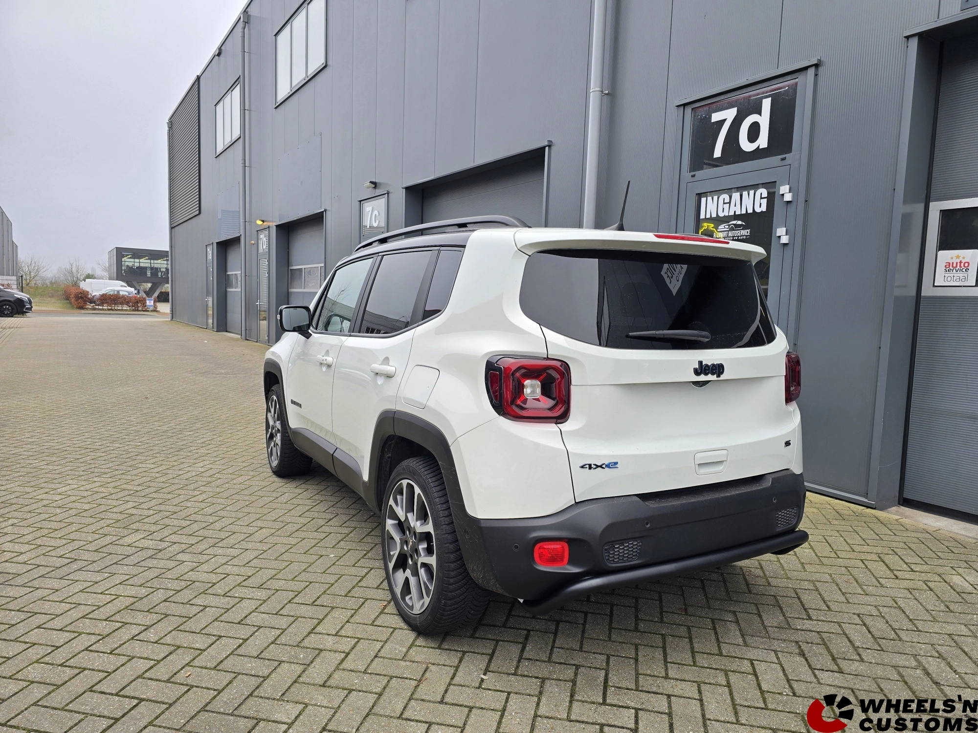 Jeep Renegade - Vooorzien van Misutonida Bullbar en isutonida Rearbar!