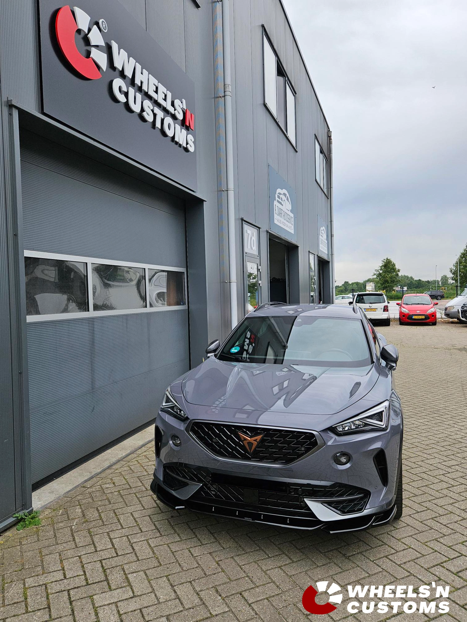 Cupra Formentor  voorzien van Maxton Design onderdelen