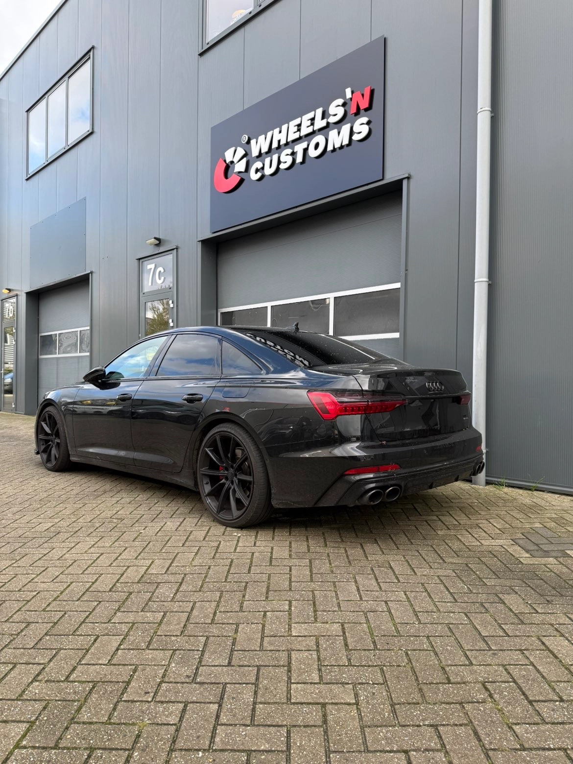 Agressieve Front Splitter V.3 voor deze stijlvolle Audi A6 C8 S-Line! ðŸ–¤ðŸ”¥