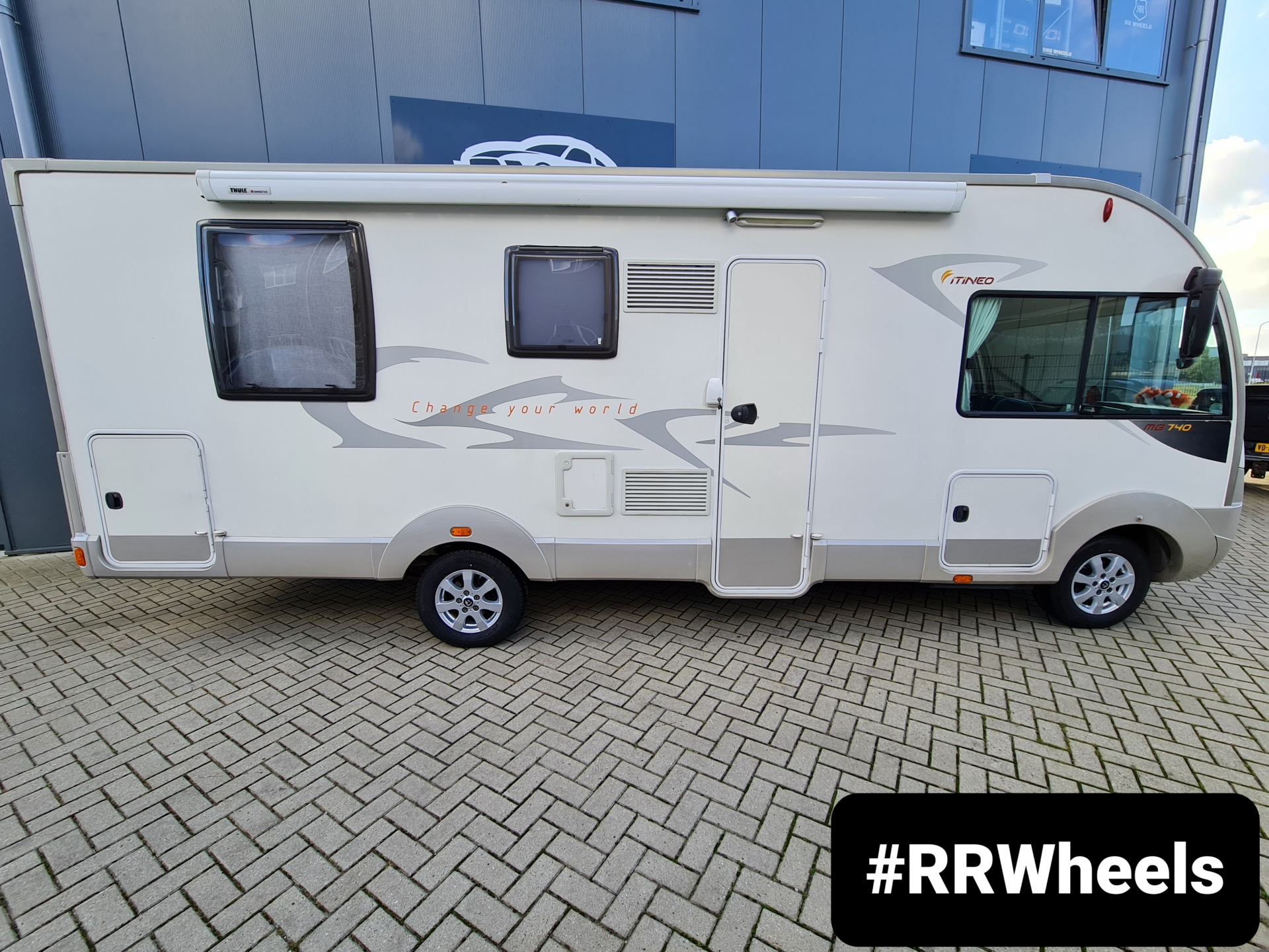 Iteneo Camper - 15 inch Tomason