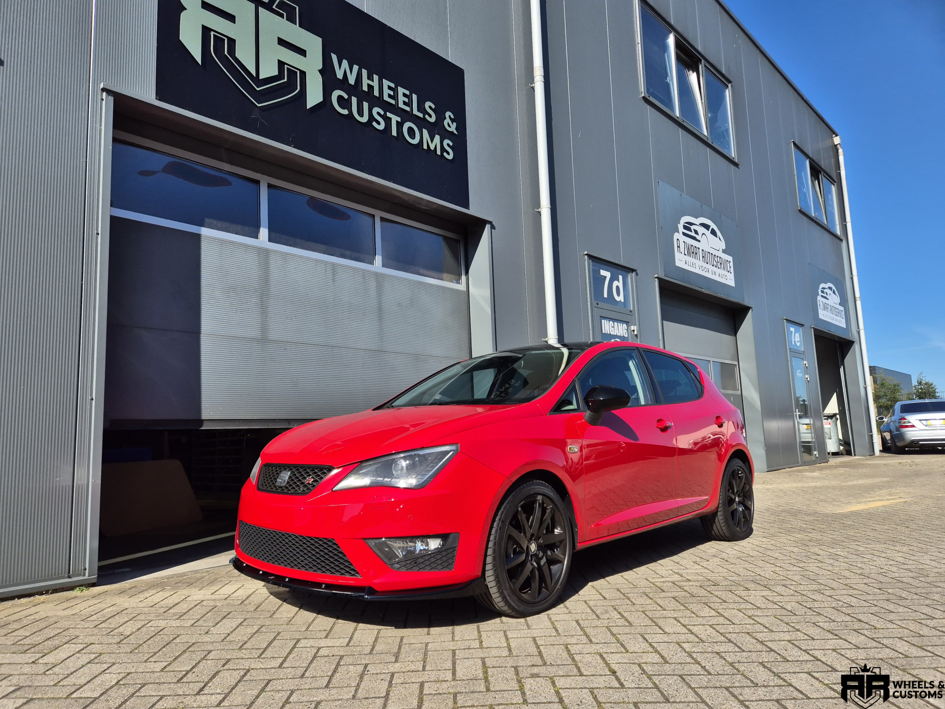 Seat Ibiza FR voorzien van Maxton Design Bumperlip