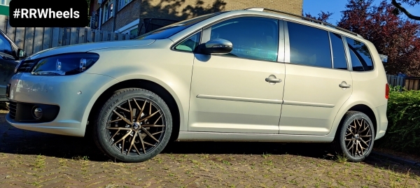 Volkswagen Touran - 17 inch 79Wheels SV-C Gloss Black Gold Face - 7.5J ET40